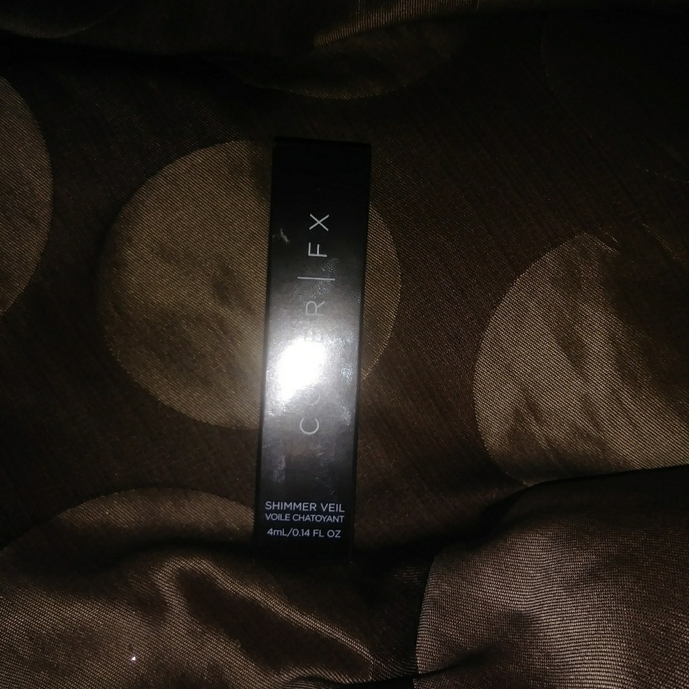 Cover fx shimmer veil
